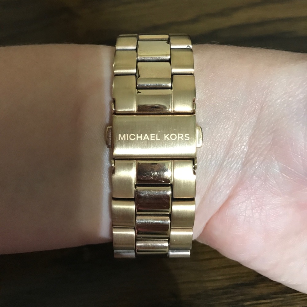 Michael Kors Rose Gold Watch Special Edition - Picture 2 of 6