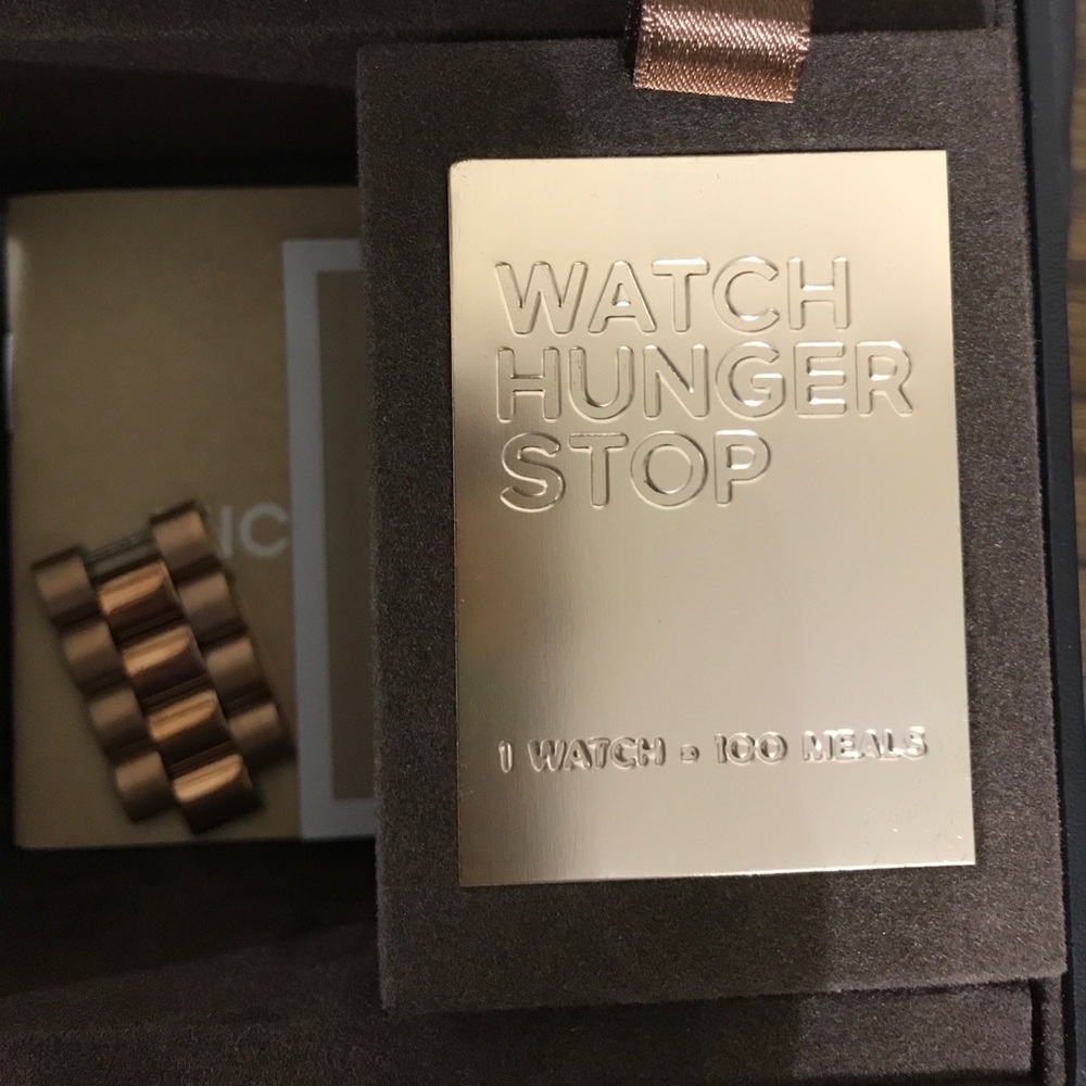Michael Kors Rose Gold Watch Special Edition - Picture 4 of 6