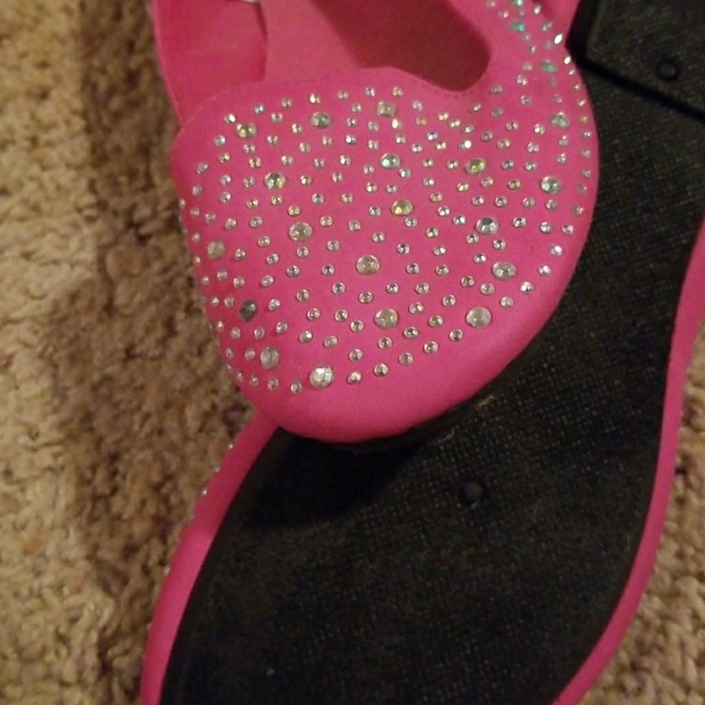 Flats - Picture 3 of 3