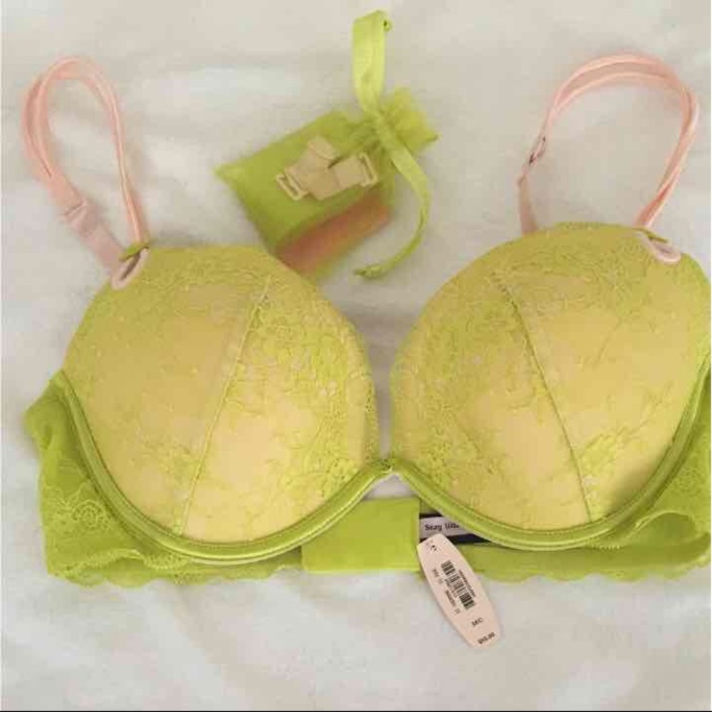 Victoria Secret push-up 5-way bra NWT