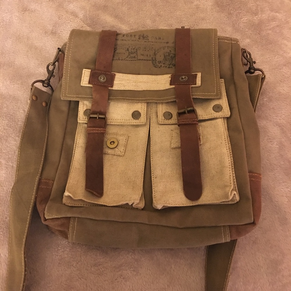 Messenger bag