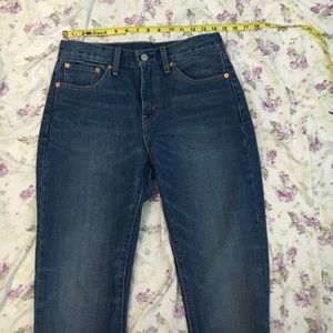 High waisted medium wash Levi's