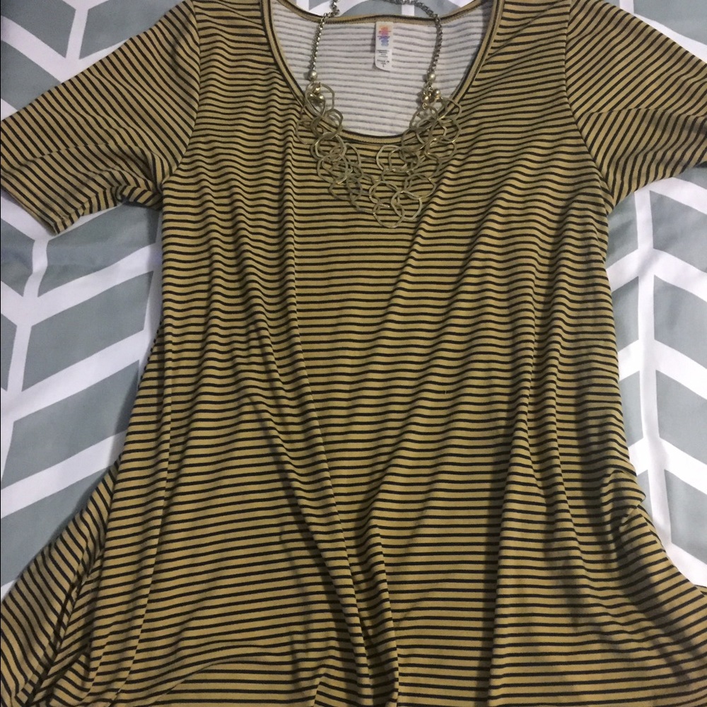 Lularoe Perfect T