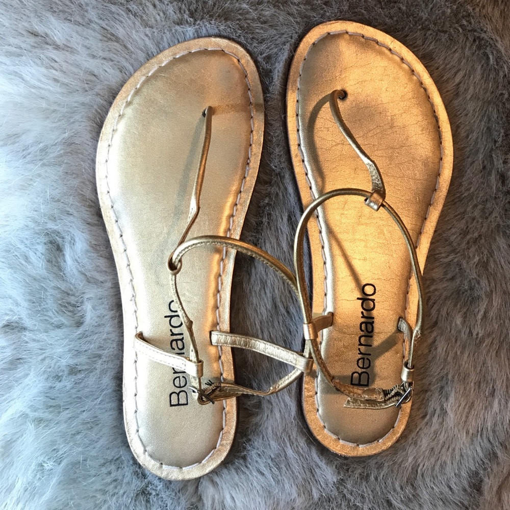 Bernardo Lilly Gold T Strap Sandal