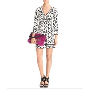 ● DVF ● 100% S i l k  Dress●MAKE OFFER