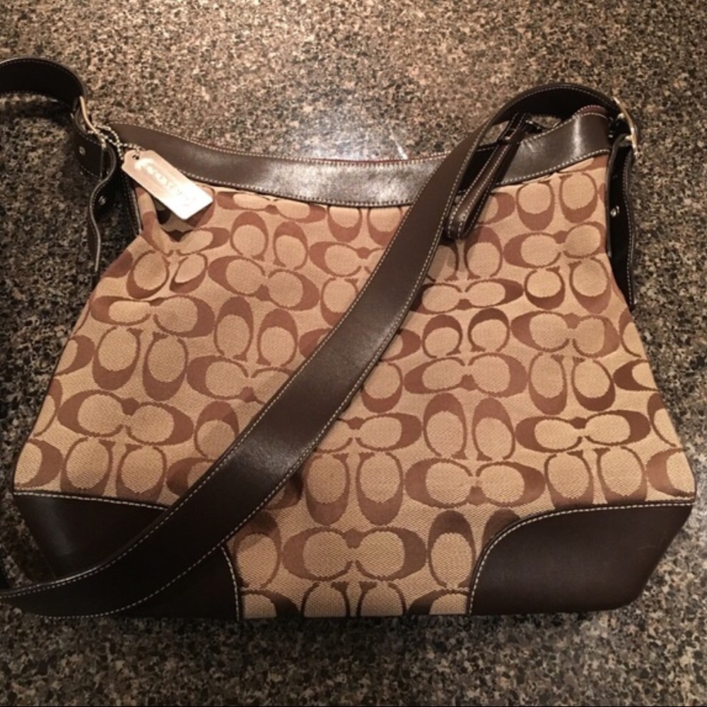 Authentic Coach Adjustable Crossbody bag