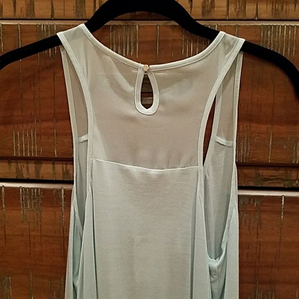 Express Tank Top - Picture 3 of 6