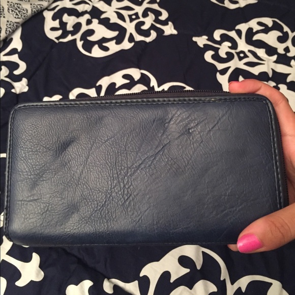 Wallet - Picture 2 of 4