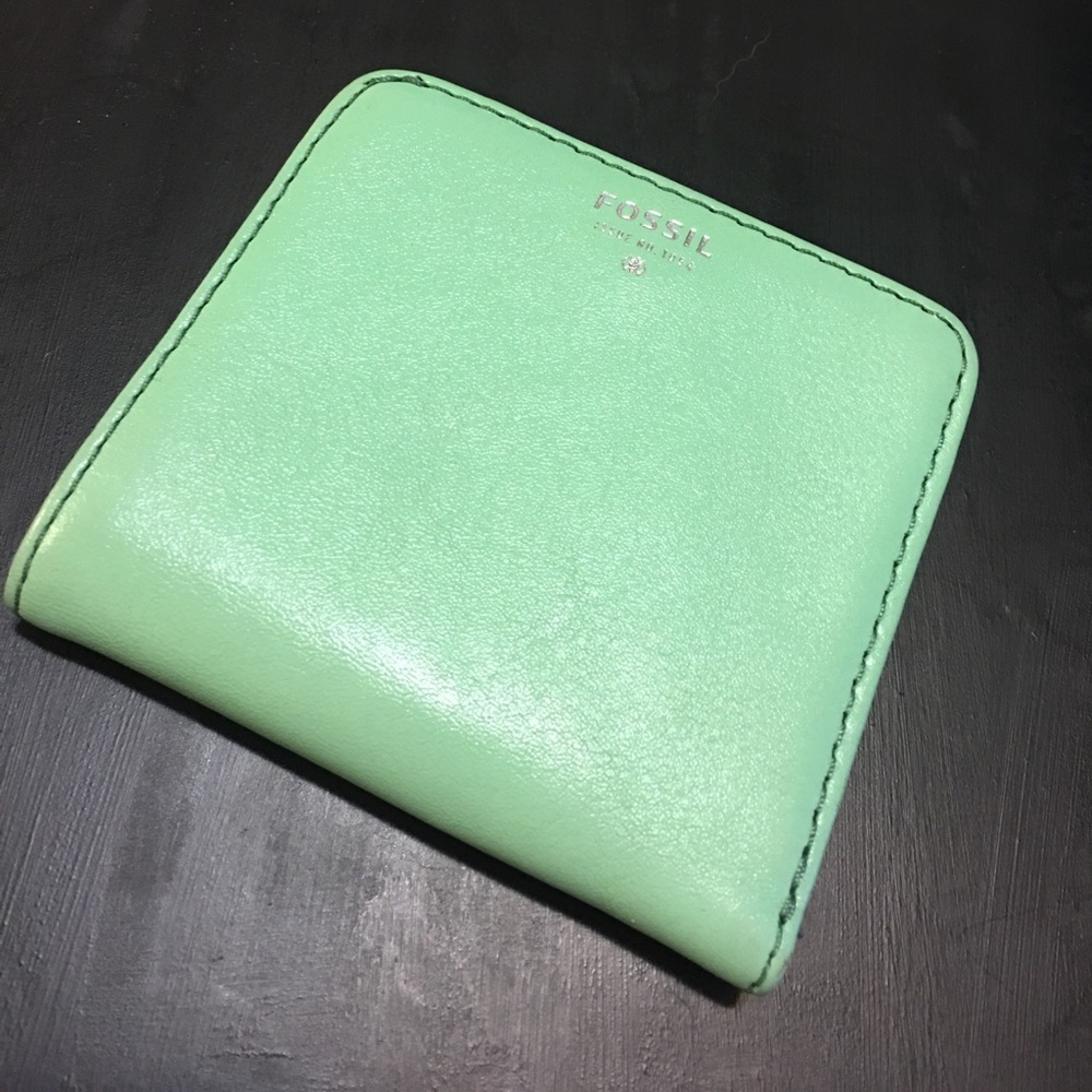 Fossil wallet