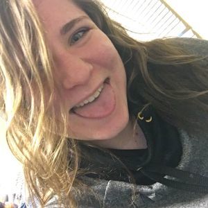 Meet your Posher, Elena