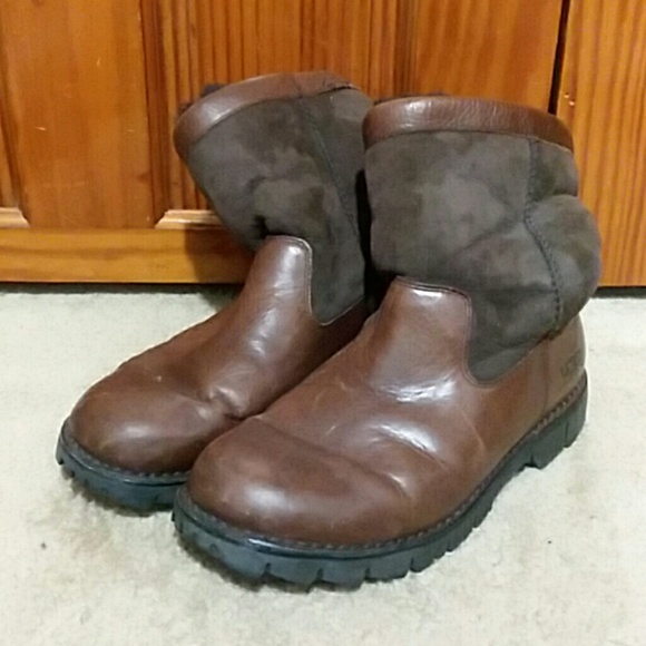 UGG Other - Mens UGG Boots Sz 11