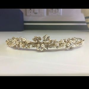 Gold and pearl tiara
