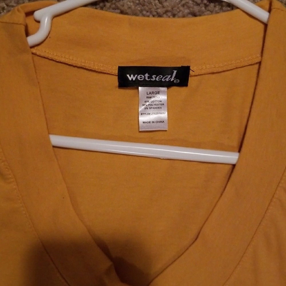 Top - Picture 2 of 2