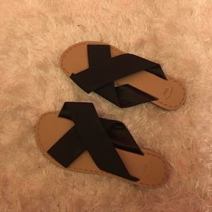 Gap sandals