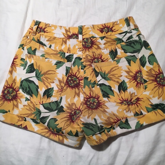 Denim Sunflower Shorts - Picture 2 of 4