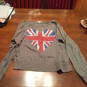 Long sleeve t-shirt