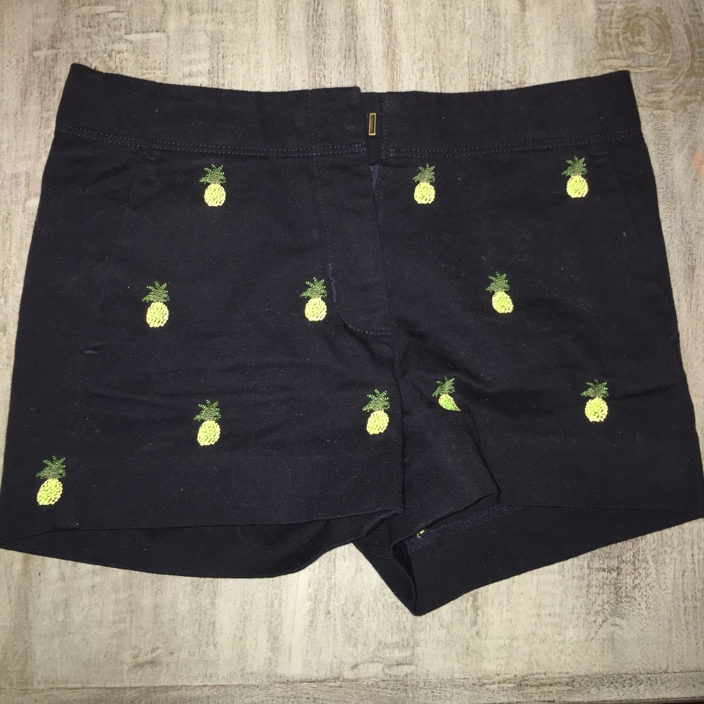 navy blue pineapple shorts