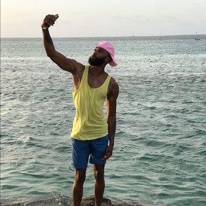 Meet your Posher, Leon