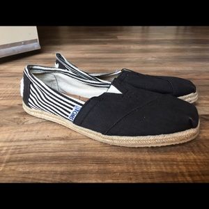 Toms Slip Ons