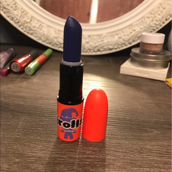 Makeup bundle - Picture 4 of 7