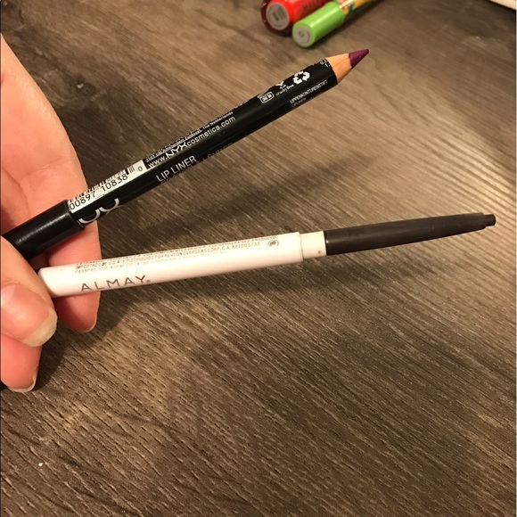 Makeup bundle - Picture 7 of 7