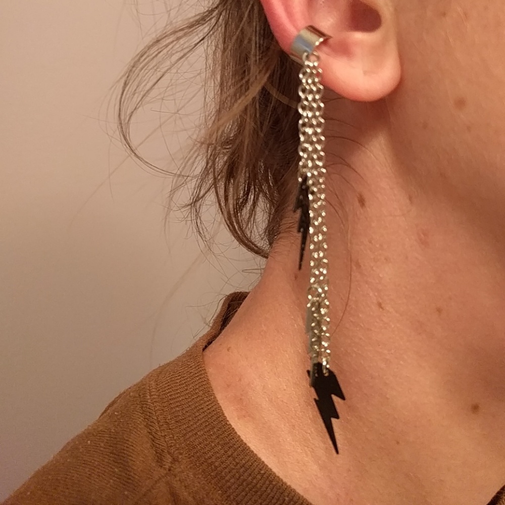 Lightning bolt cuff earring