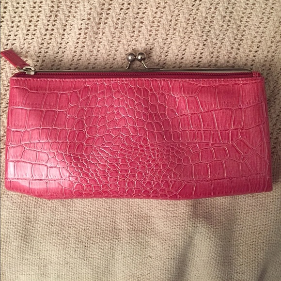 Pink Wallet - Picture 2 of 6