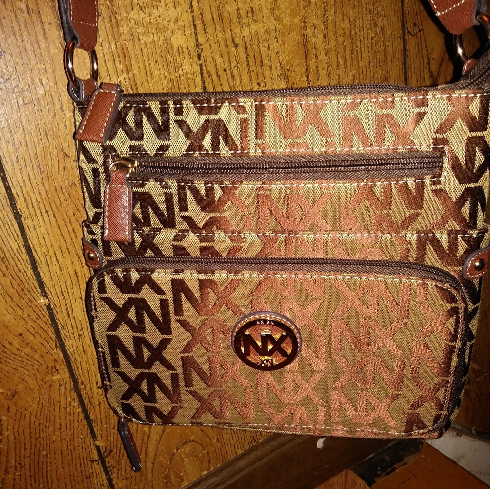 NX cross body purse