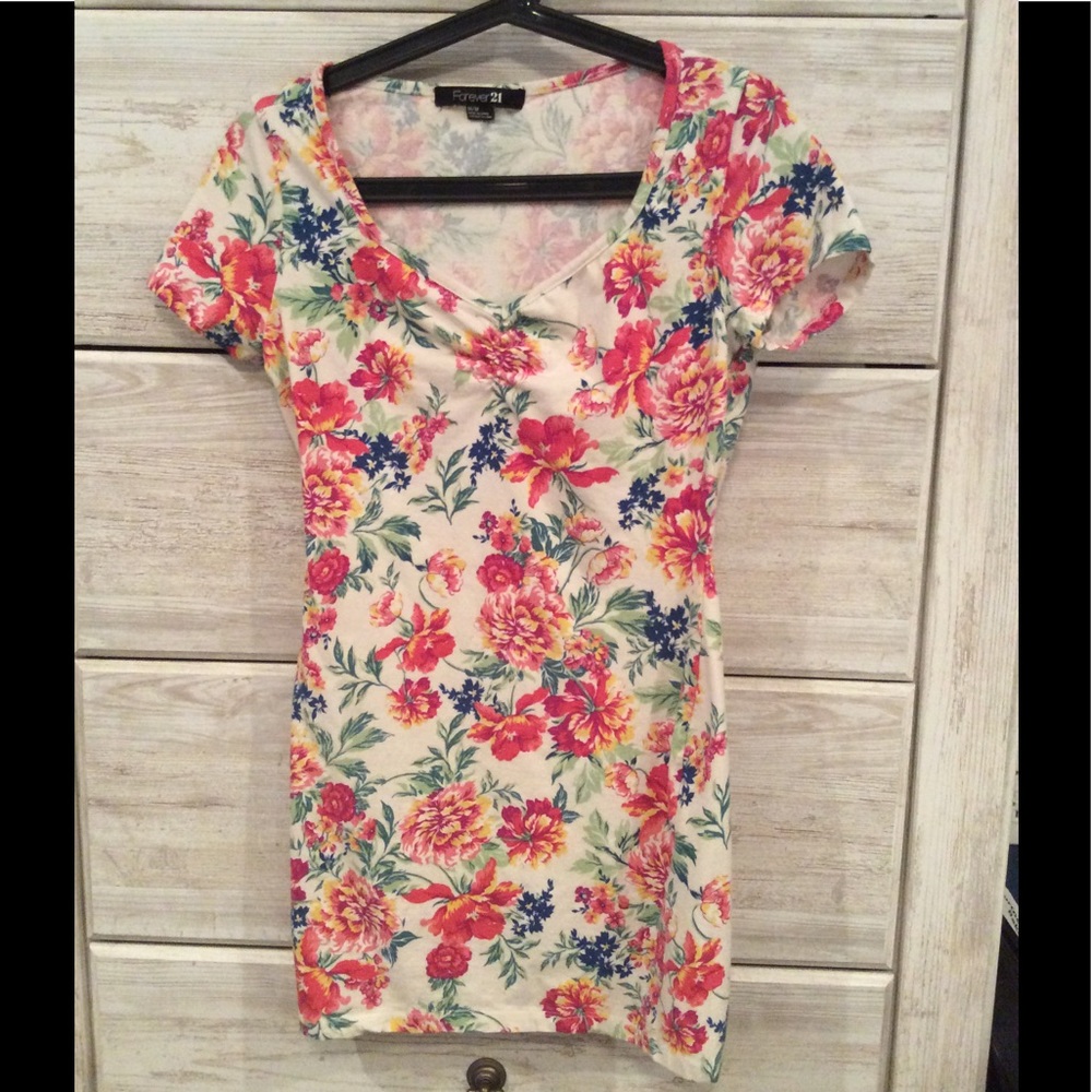 Forever 21 Floral Body Con Dress 💗