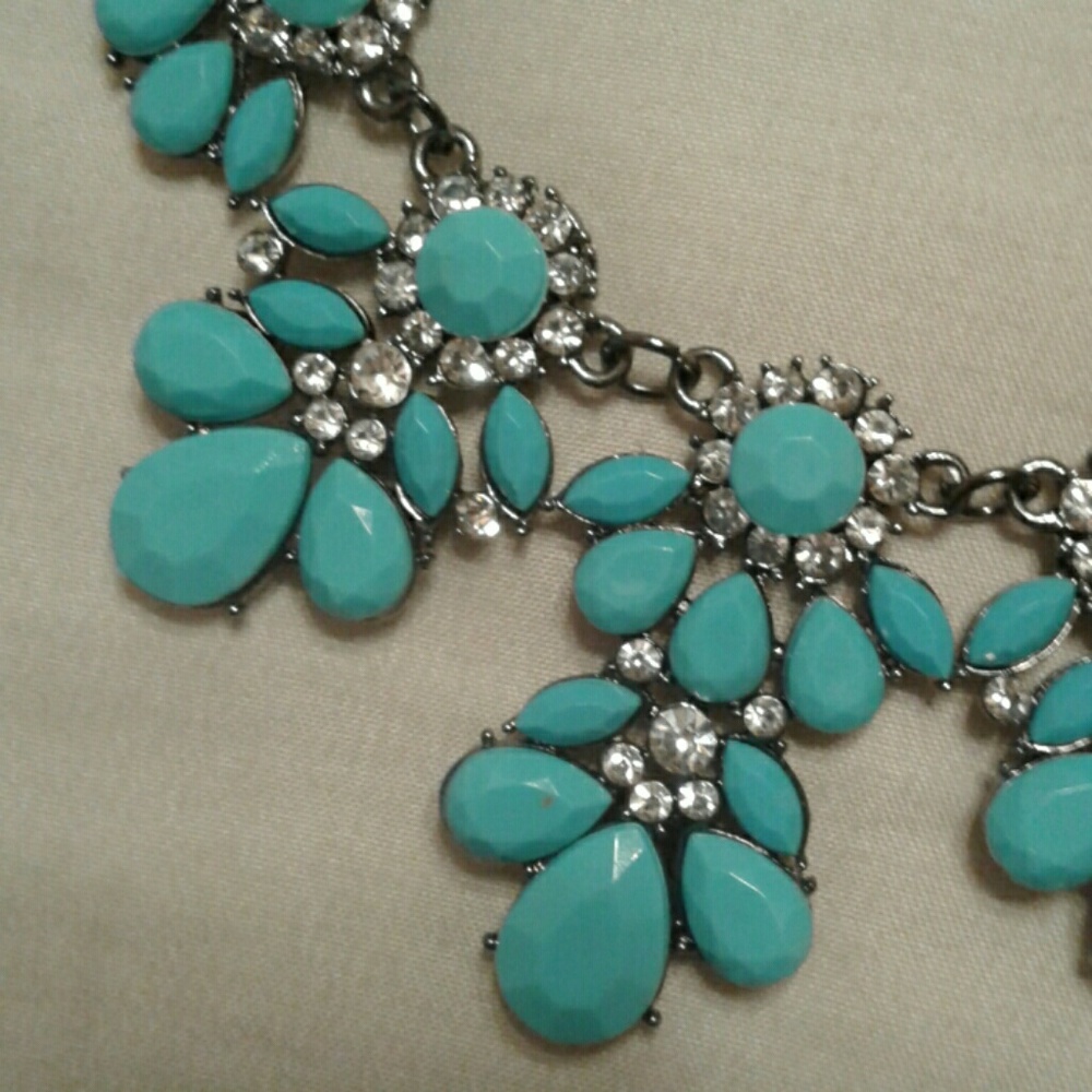 Jewelry - Picture 2 of 4