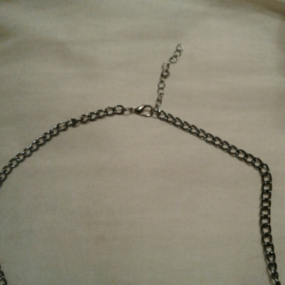 Jewelry - Picture 3 of 4