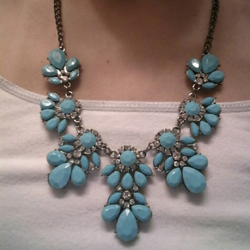 Jewelry - Picture 4 of 4