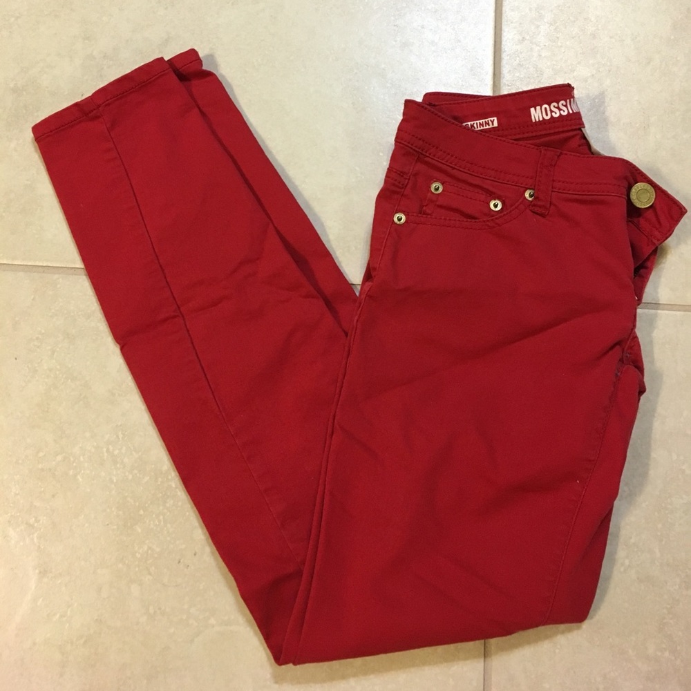 Red skinny jeans