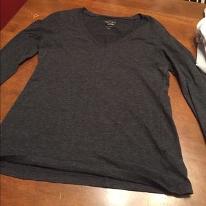 Dark grey Old Navy t-shirt