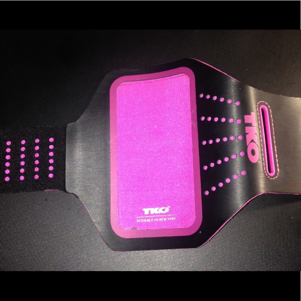 Adjustable Fitness Arm Band