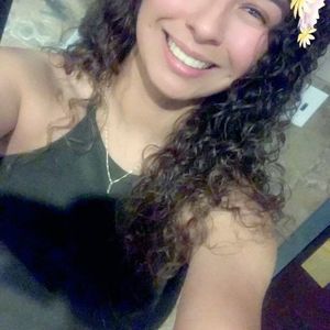 Meet your Posher, Jasmine