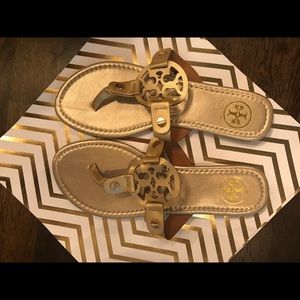 Tory Burch gold sandal New!