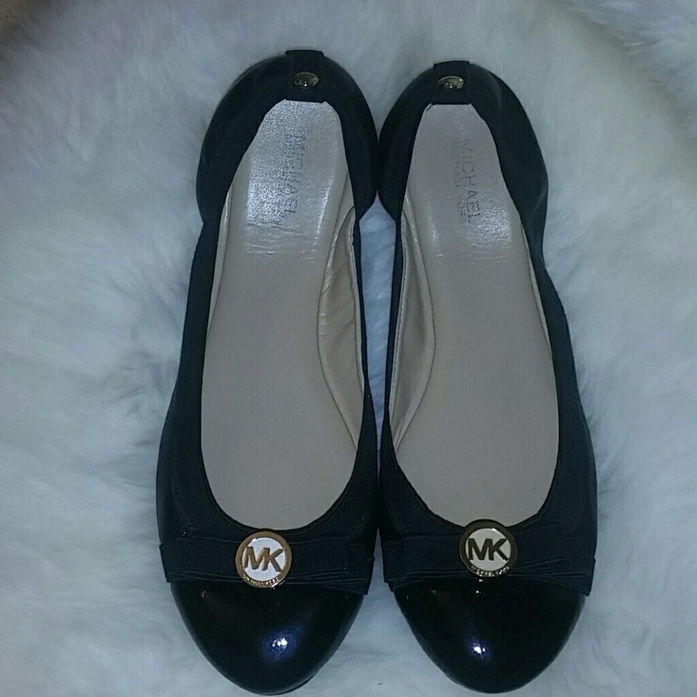 Moving sale! - Michael Kors sz7.5 ballerina flats