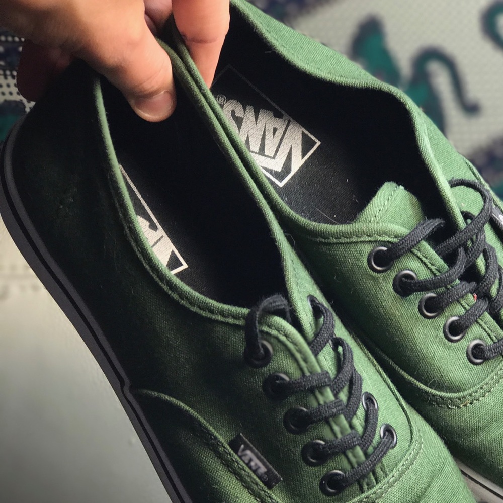 Olive green VANS (U.S Men's 6.5)