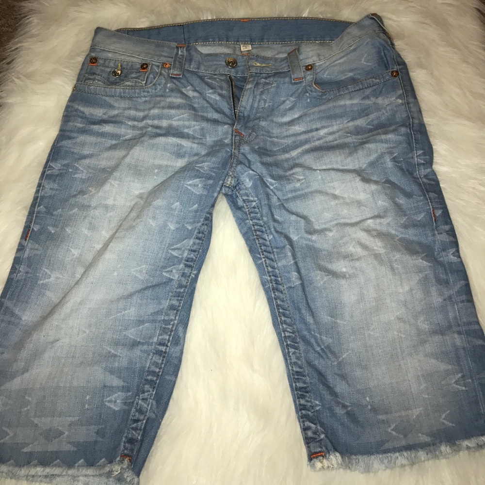 Mens true religion Aztec shorts size 34 preowned