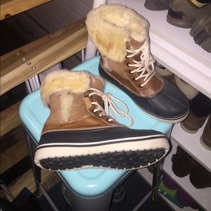 Crocs sheepskin duck boots