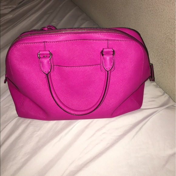 MK purse - Picture 2 of 3