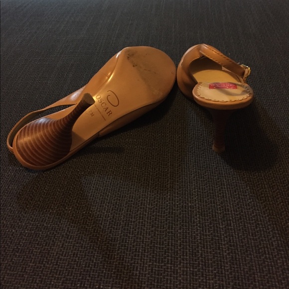 OSCAR DE LA RENTA sling back heels. Size 7, camel. - Picture 3 of 3
