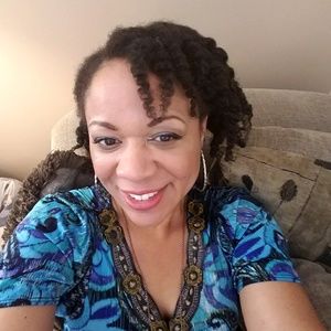 Meet your Posher, Sharon