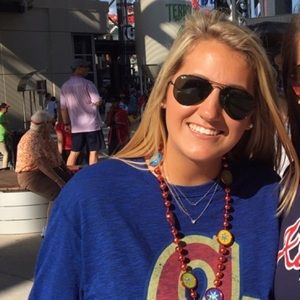 Meet your Posher, Anna