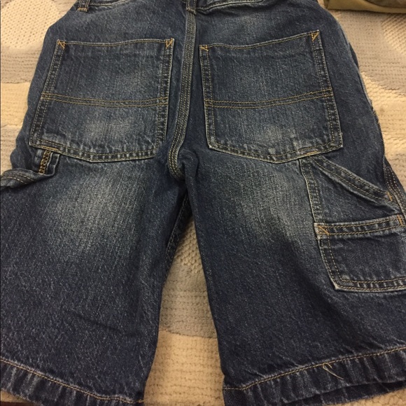 Shorts - Picture 2 of 3