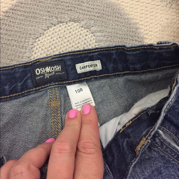 Shorts - Picture 3 of 3