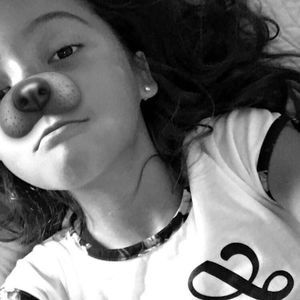 Meet your Posher, Daniela