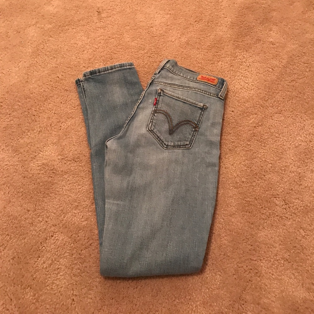 Levi's