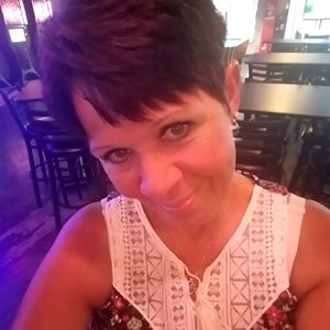 Meet your Posher, Deanna